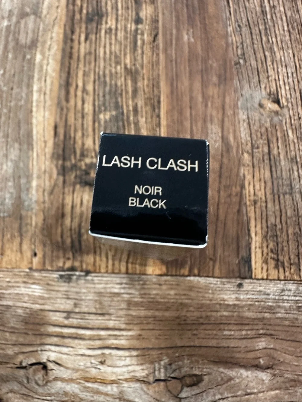 Yves Saint Laurent Lash Clash Volume Mascara - Black Packaging